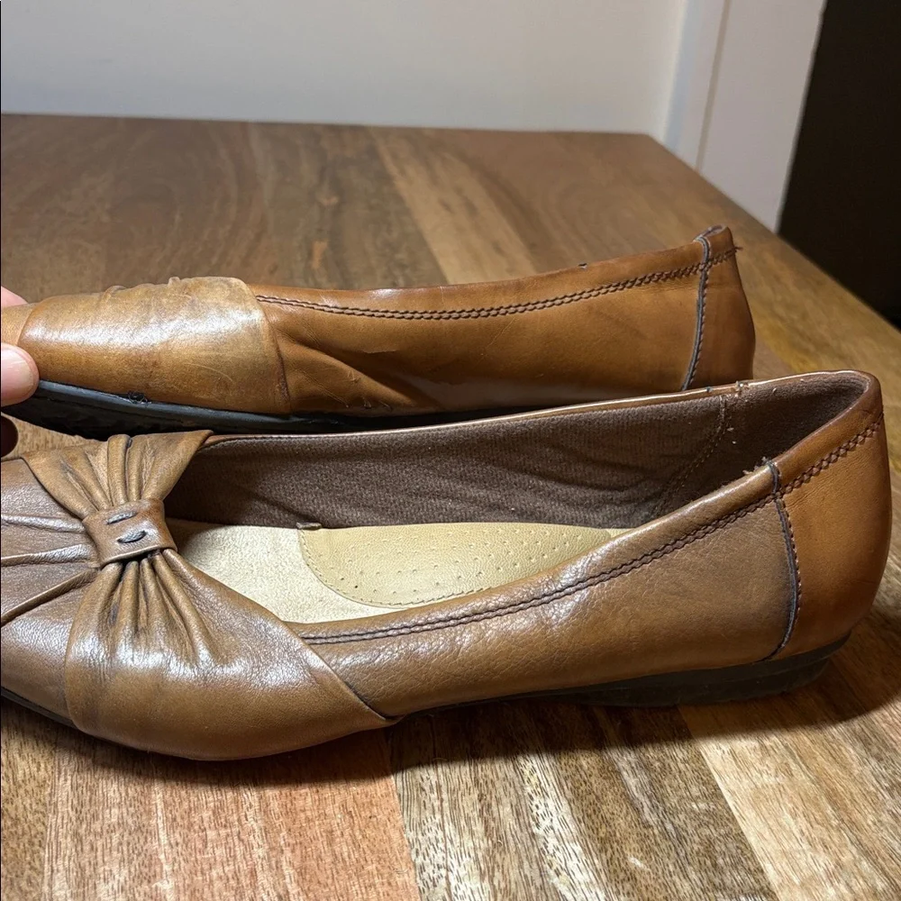 Earth Spirit Brown Leather Flat Size 10